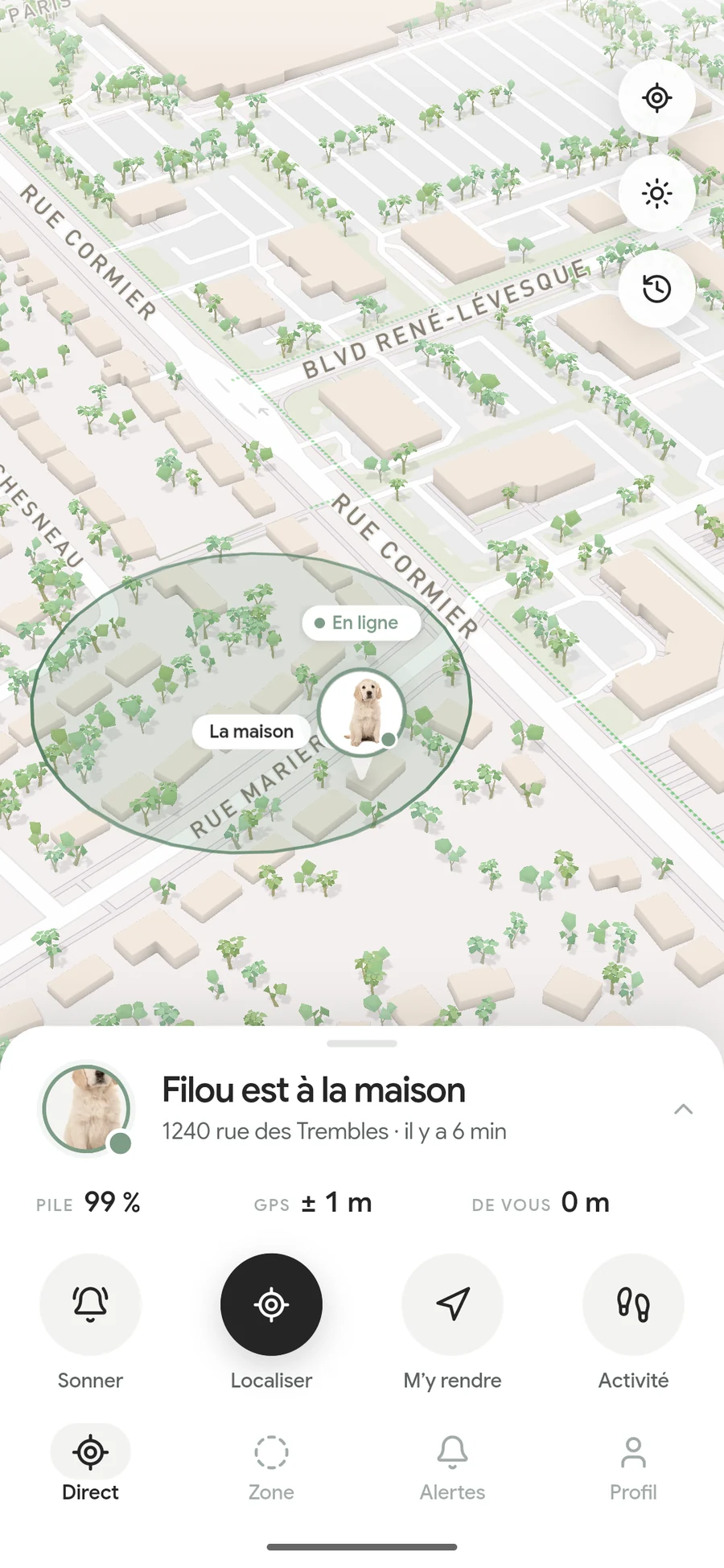 L’application Filou : Filou est à la maison, au 1240 rue des Trembles, il y a 6 minutes. Pile 99 %, GPS à un mètre près, à zéro mètre de vous.